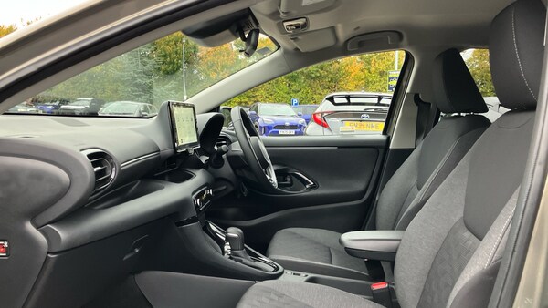 Used Toyota Yaris 2024 for sale - 76183140: Photo 10