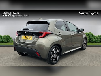 Used Toyota Yaris 2024 for sale - 76183140: Photo 2