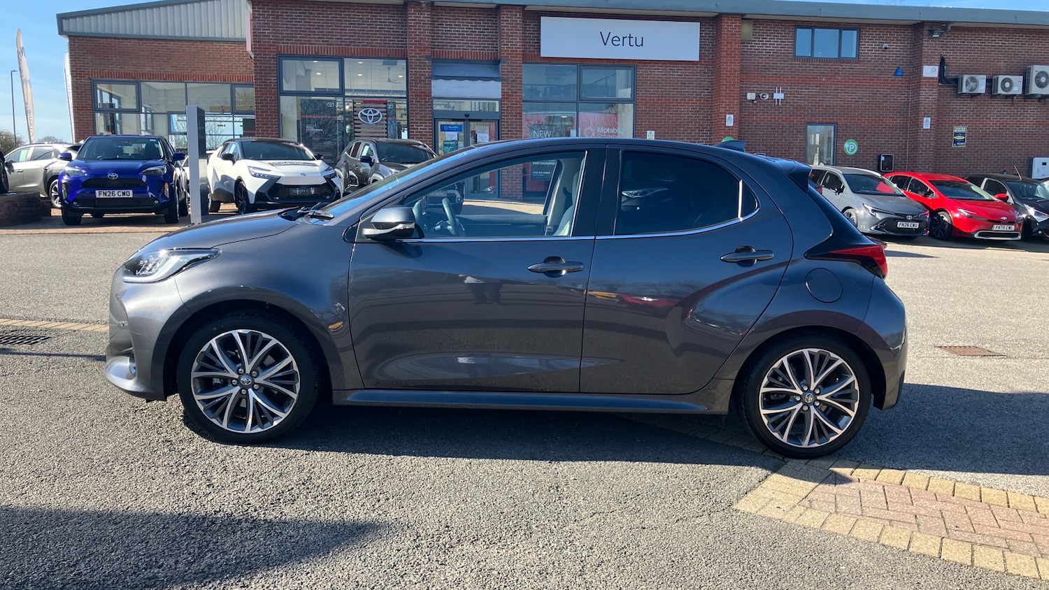 Used Toyota Yaris 2022 for sale - 77945950: Photo 17