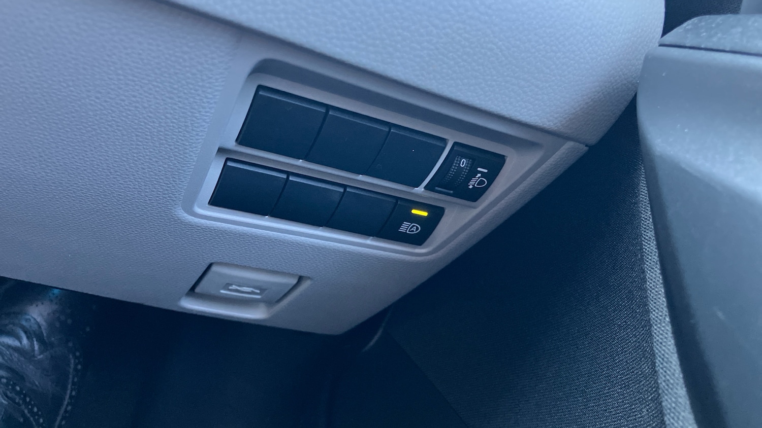 Used Toyota Yaris 2022 for sale - 77945950: Photo 47