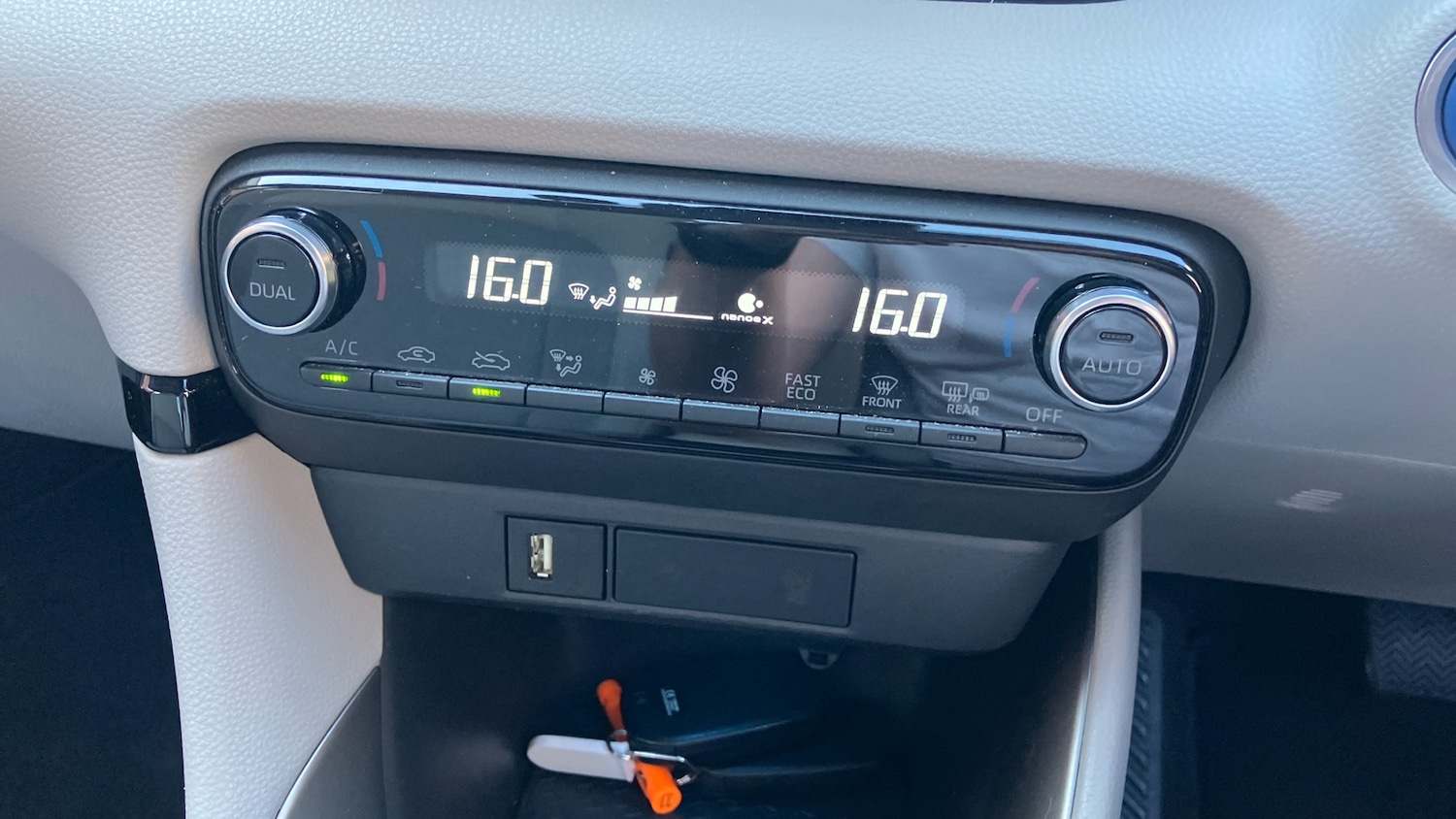 Used Toyota Yaris 2022 for sale - 77945950: Photo 50