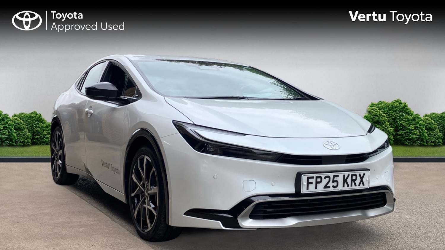 Used Toyota Prius 2025 for sale - 76101269: Photo 1