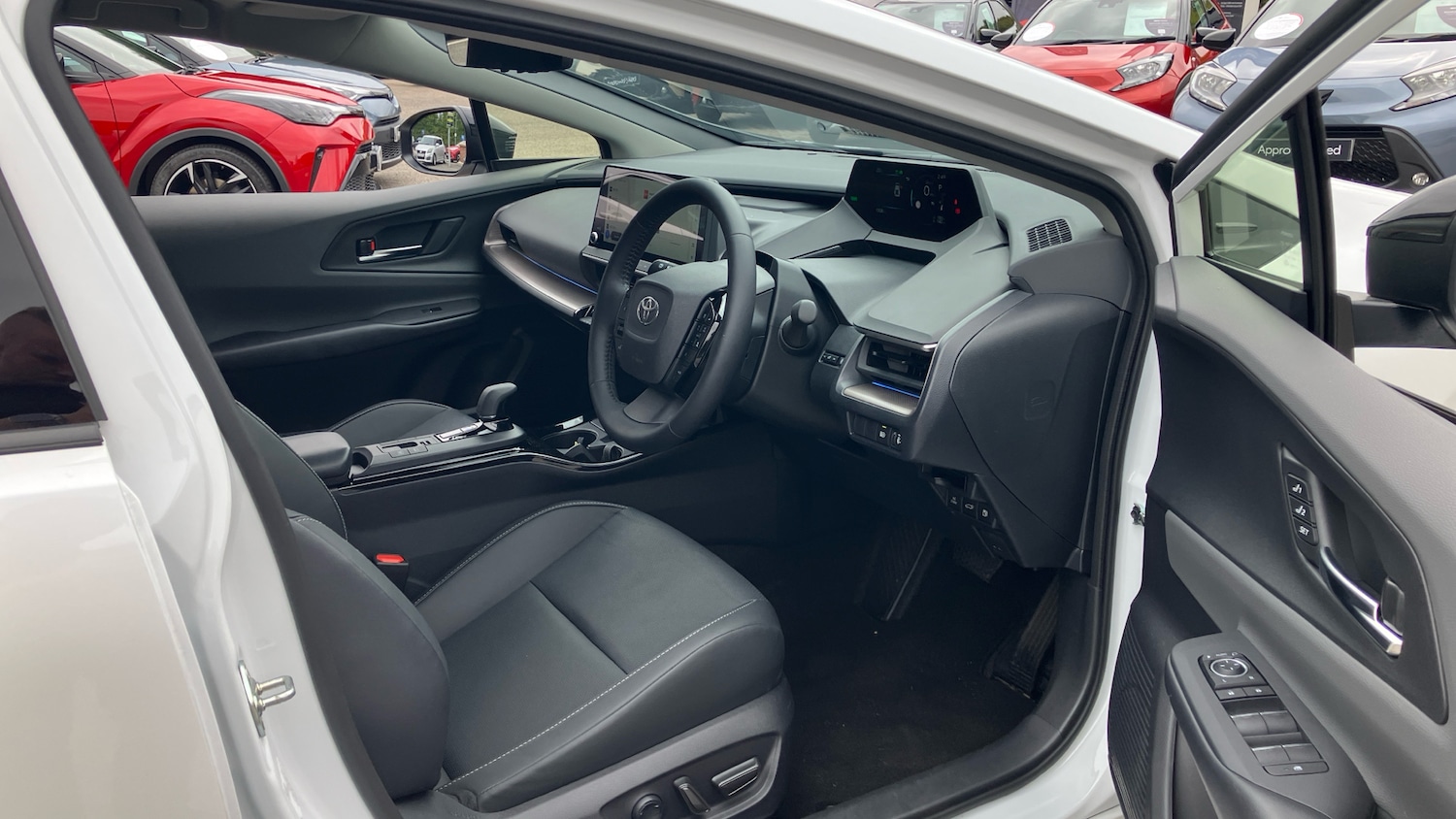 Used Toyota Prius 2025 for sale - 76101269: Photo 11