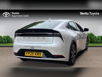 Used Toyota Prius 2025 for sale - 76101269: Photo 2