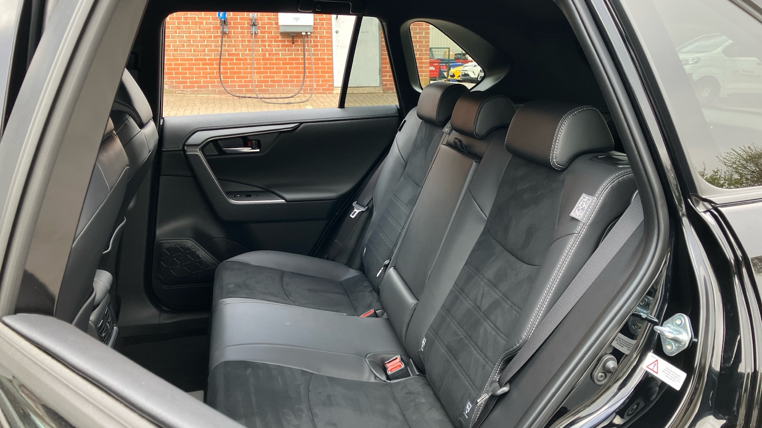 Used Toyota RAV4 2025 for sale - 76682256: Photo 43