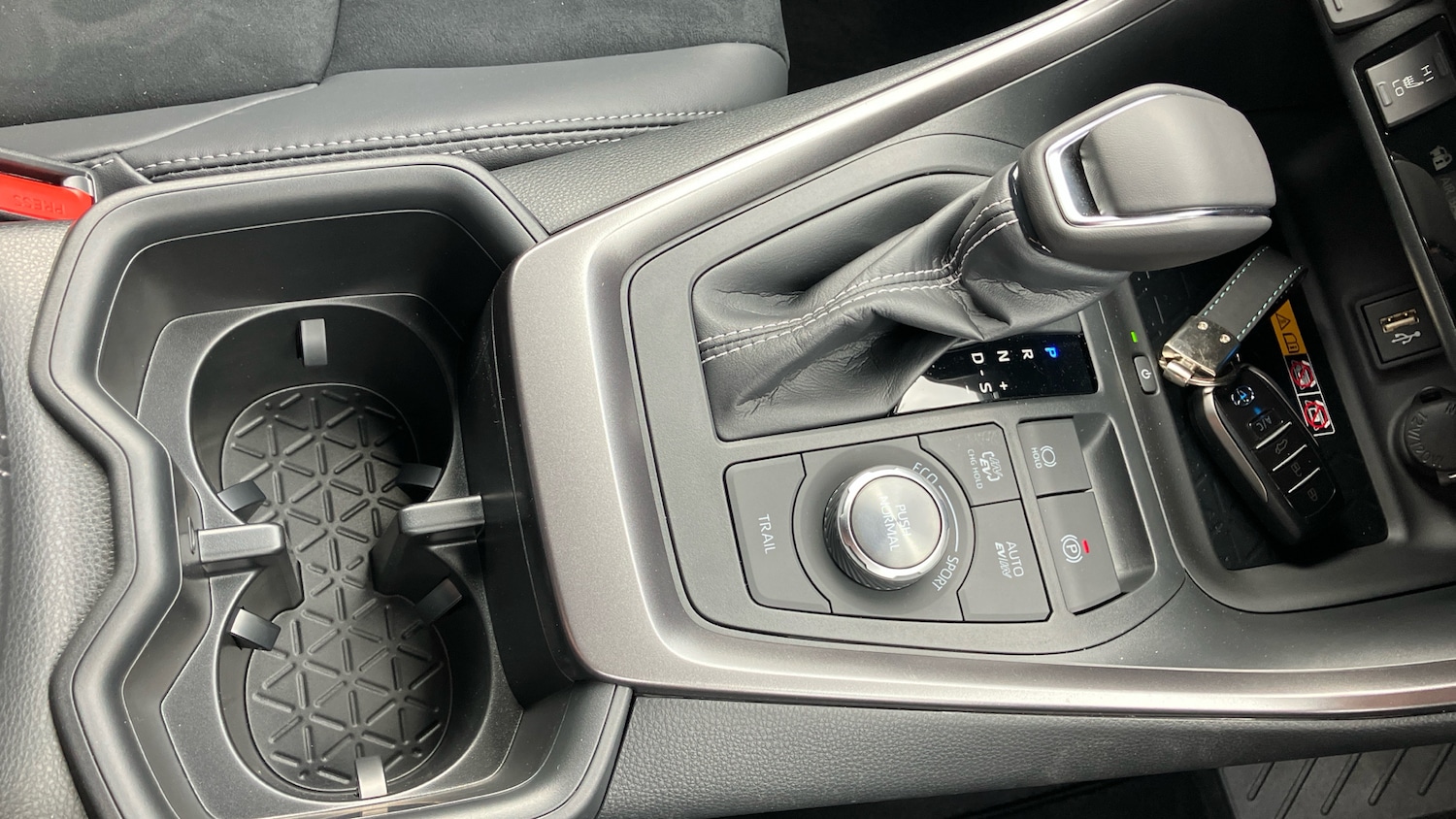 Used Toyota RAV4 2025 for sale - 76682256: Photo 53