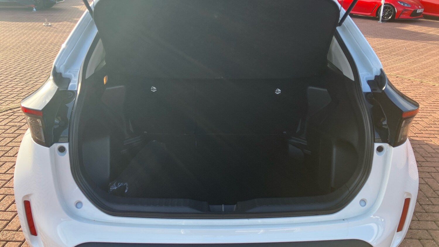 Used Toyota Yaris Cross 2023 for sale - 77530178: Photo 14