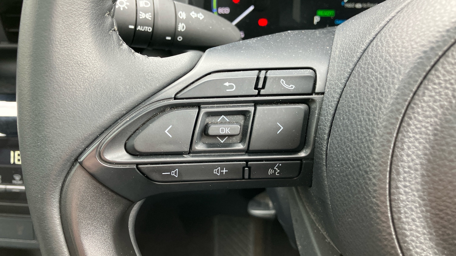 Used Toyota Yaris Cross 2022 for sale - 78149810: Photo 41