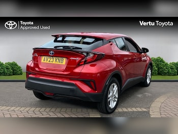 Used Toyota C-HR 2023 for sale - 78668316: Photo