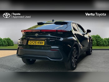 Used Toyota C-HR 2025 for sale - 79102369: Photo