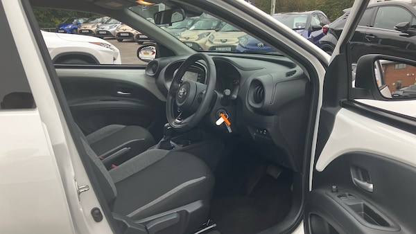 Used Toyota Aygo X 2023 for sale - 76299222: Photo 11