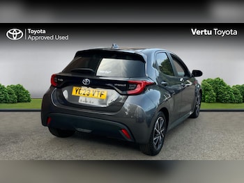 Used Toyota Yaris 2023 for sale - 79082409: Photo