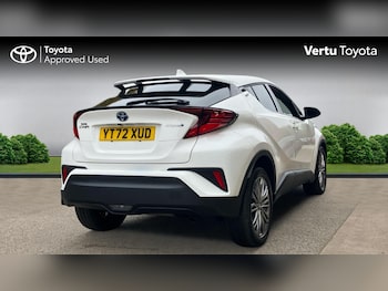 Used Toyota C-HR 2022 for sale - 76079681: Photo 2