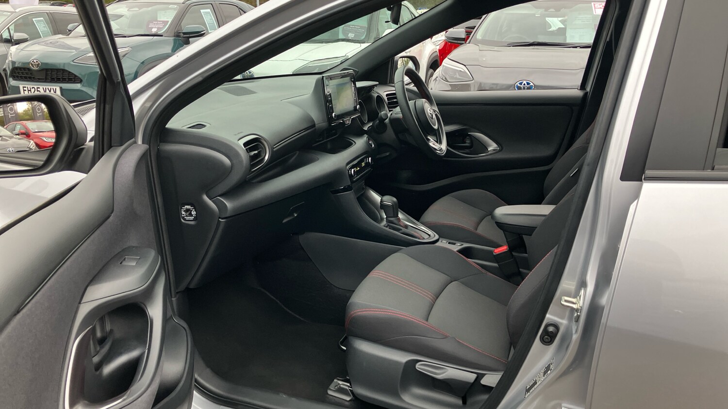 Used Toyota Yaris 2023 for sale - 77998213: Photo 10