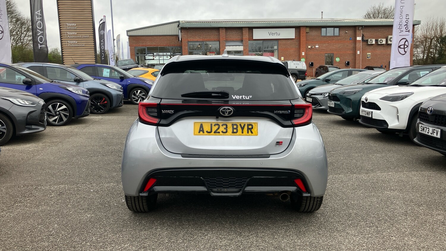 Used Toyota Yaris 2023 for sale - 77998213: Photo 19