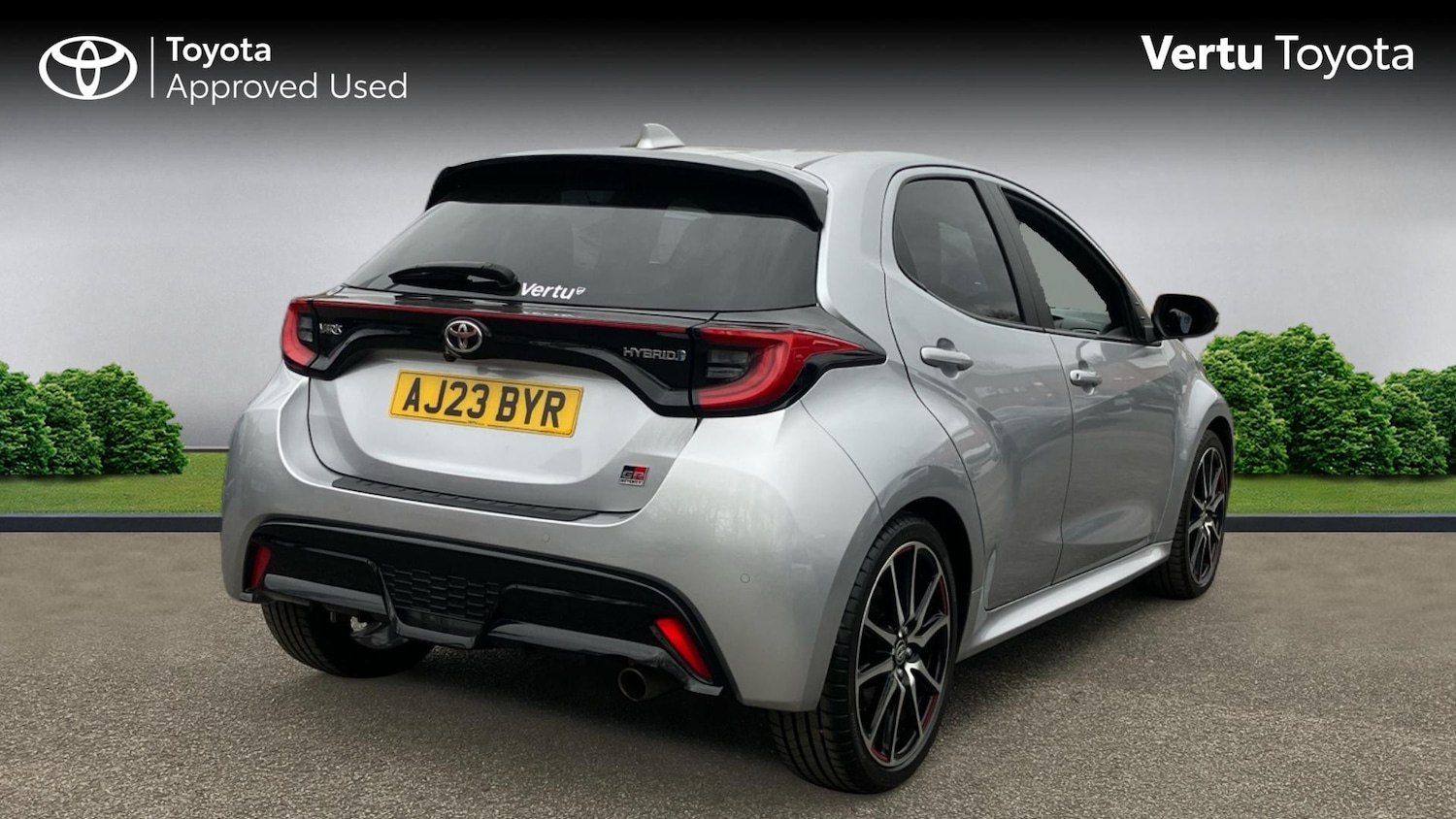 Used Toyota Yaris 2023 for sale - 77998213: Photo 2