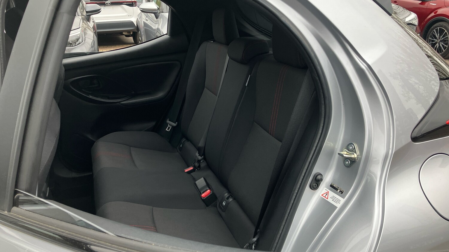 Used Toyota Yaris 2023 for sale - 77998213: Photo 38