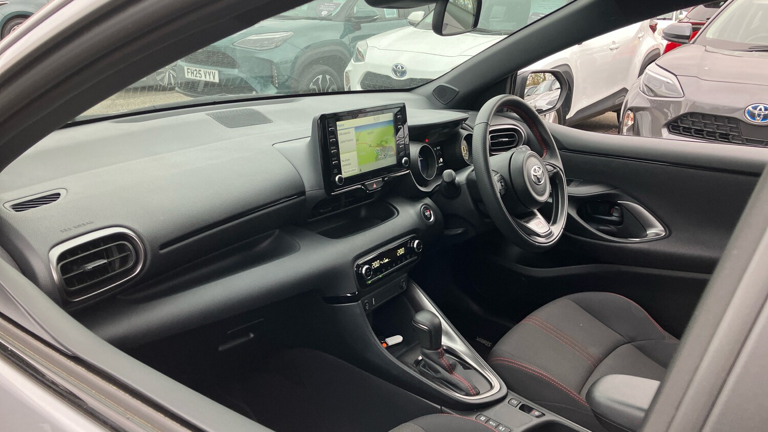 Used Toyota Yaris 2023 for sale - 77998213: Photo 40