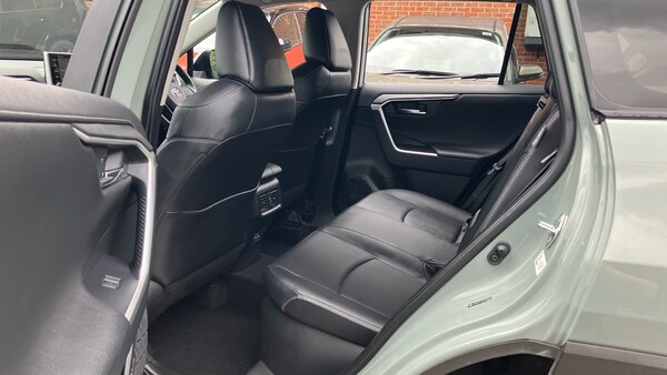 Used Toyota RAV4 2022 for sale - 76064080: Photo 13