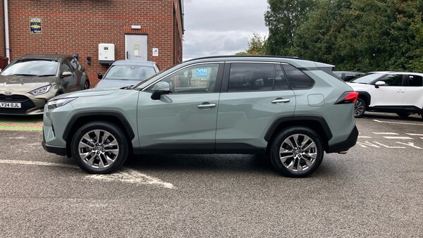 Used Toyota RAV4 2022 for sale - 76064080: Photo 17