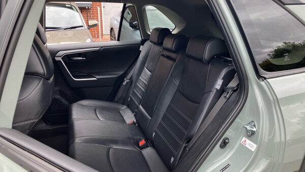 Used Toyota RAV4 2022 for sale - 76064080: Photo 42