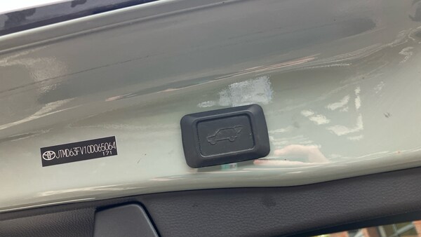 Used Toyota RAV4 2022 for sale - 76064080: Photo 46