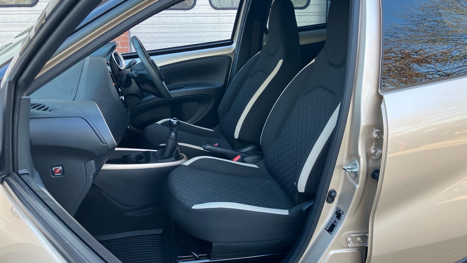 Used Toyota Aygo X 2023 for sale - 77759115: Photo 38