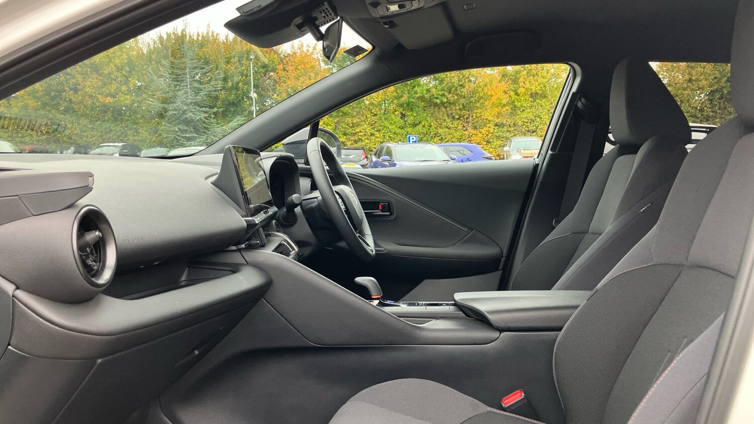 Used Toyota C-HR 2024 for sale - 76588514: Photo 10