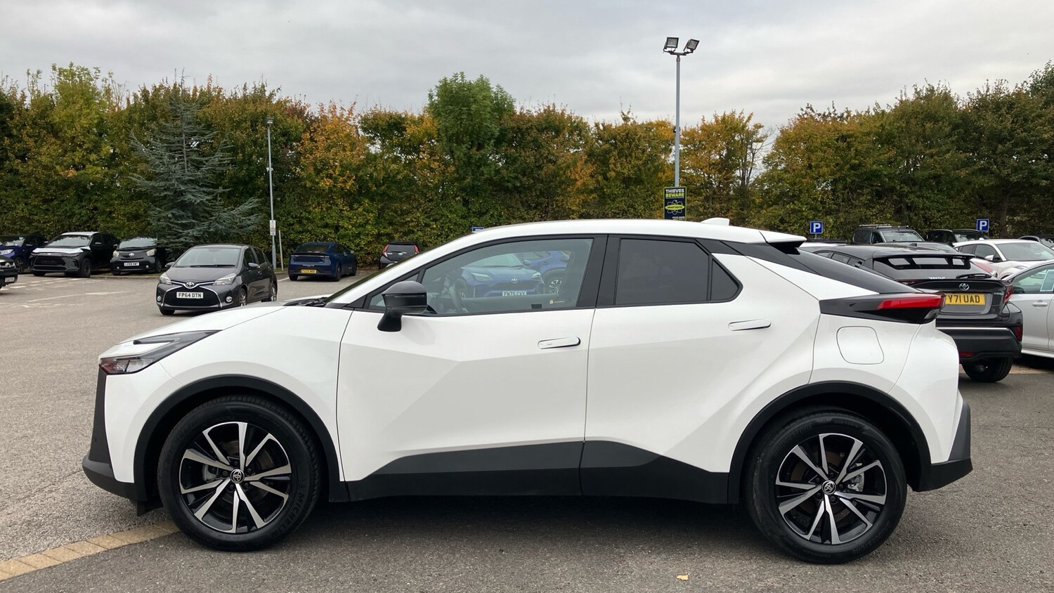 Used Toyota C-HR 2024 for sale - 76588514: Photo 17