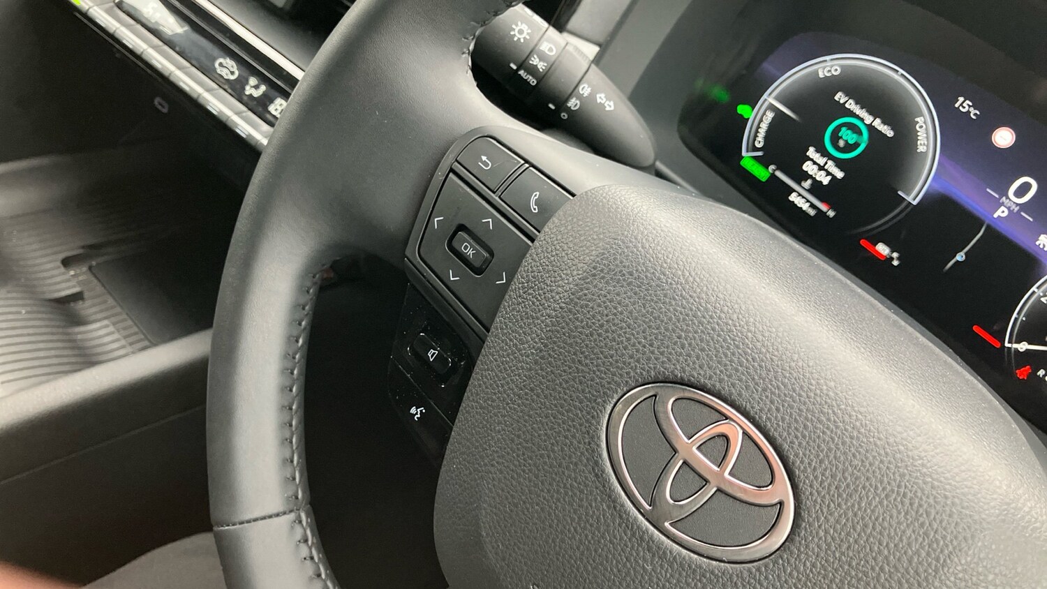 Used Toyota C-HR 2024 for sale - 76588514: Photo 32