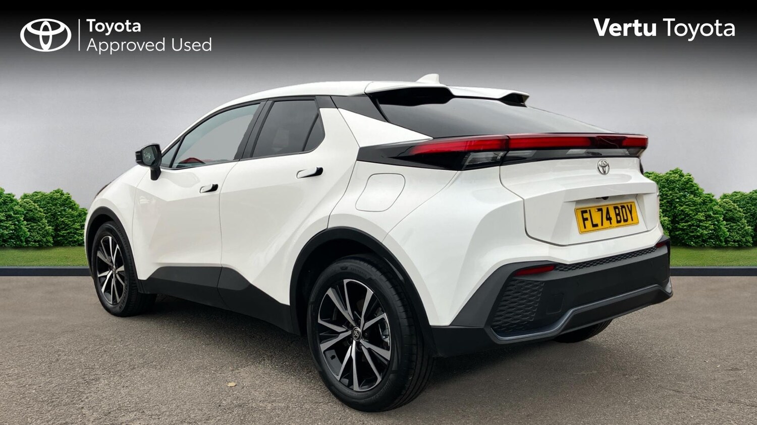 Used Toyota C-HR 2024 for sale - 76588514: Photo 4