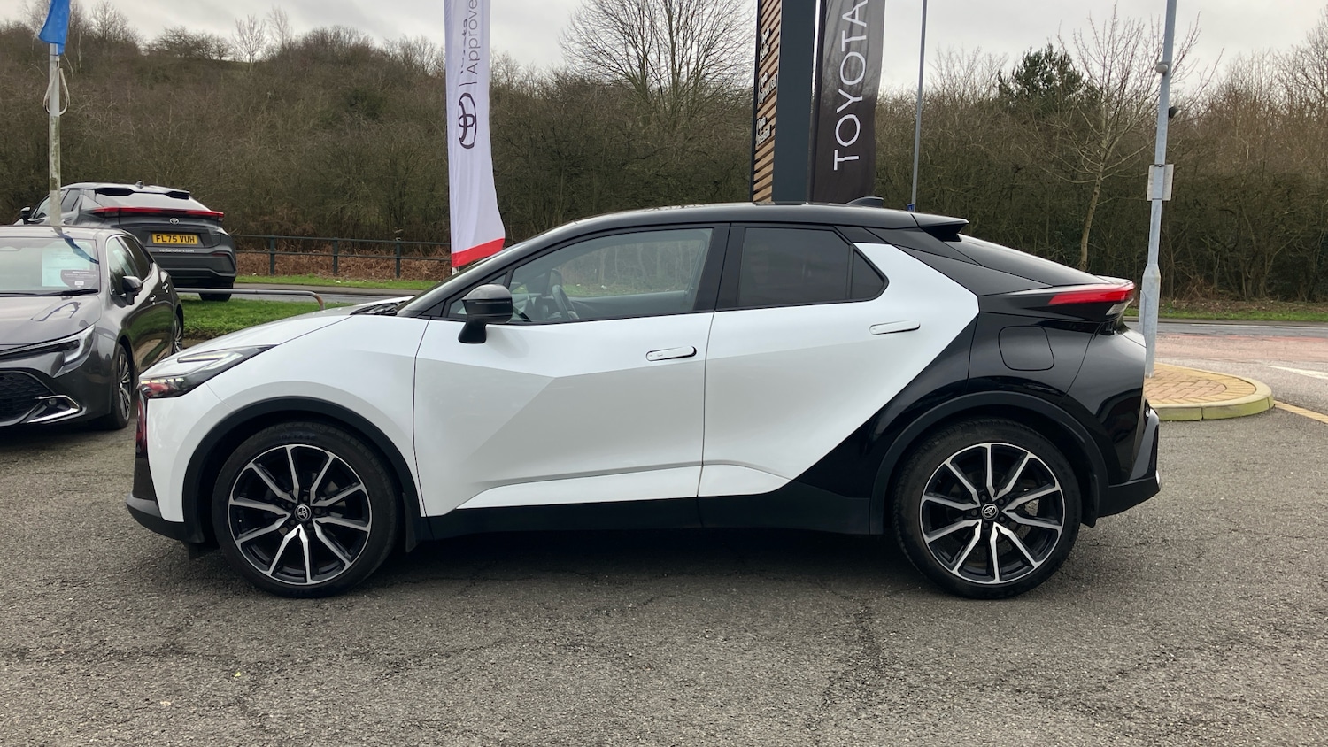 Used Toyota C-HR 2024 for sale - 77763375: Photo 17