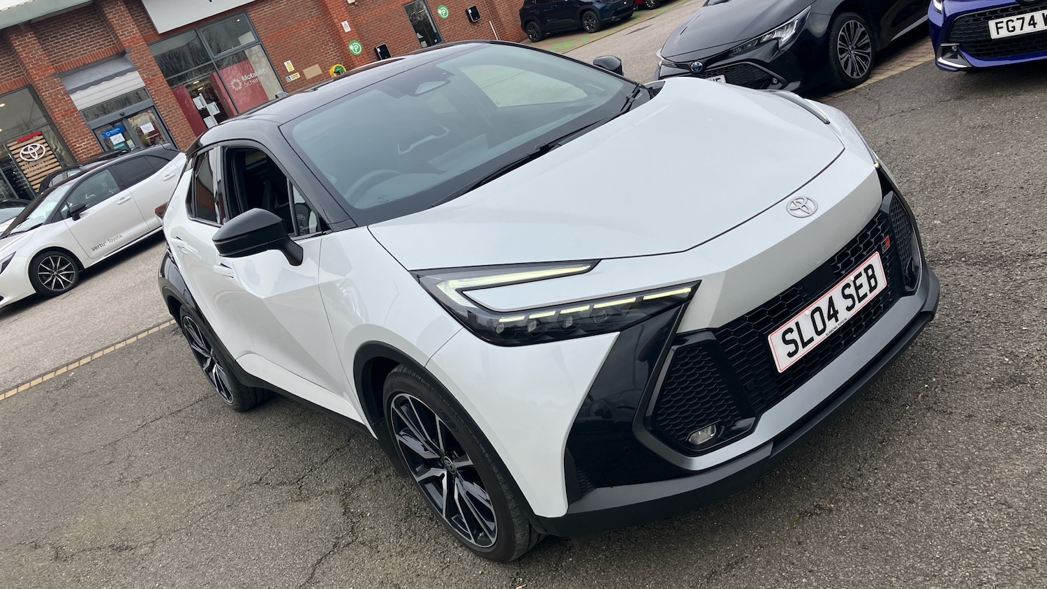Used Toyota C-HR 2024 for sale - 77763375: Photo 28