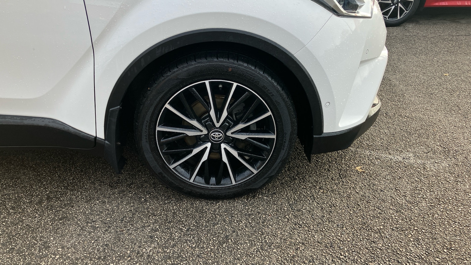 Used Toyota C-HR 2019 for sale - 76531330: Photo 33