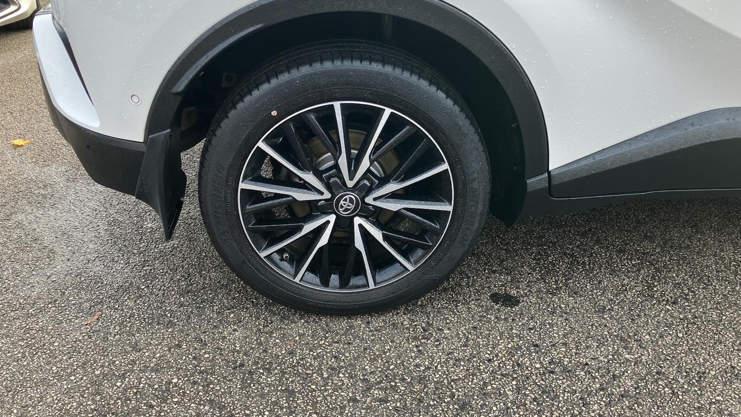 Used Toyota C-HR 2019 for sale - 76531330: Photo 34