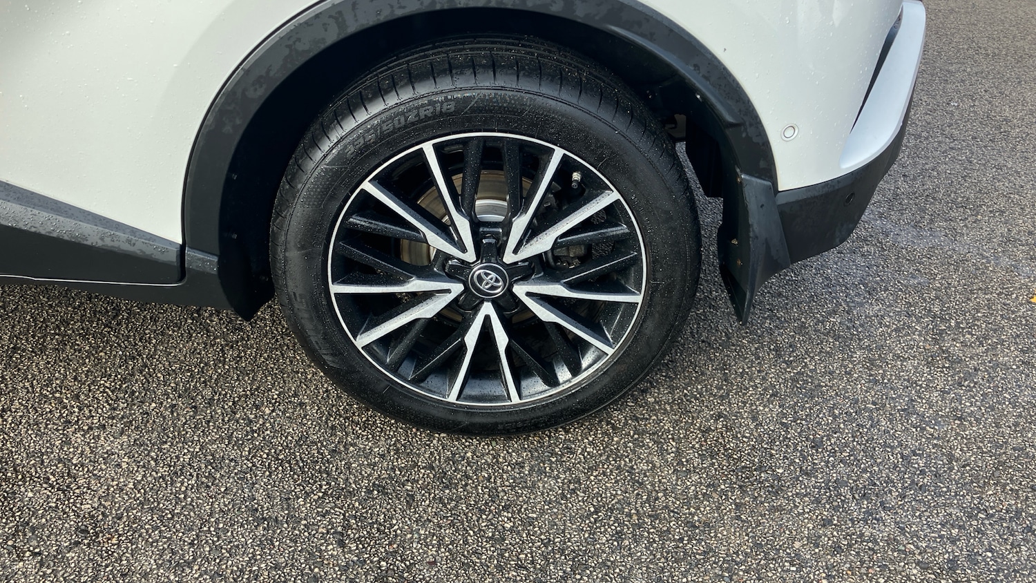 Used Toyota C-HR 2019 for sale - 76531330: Photo 35