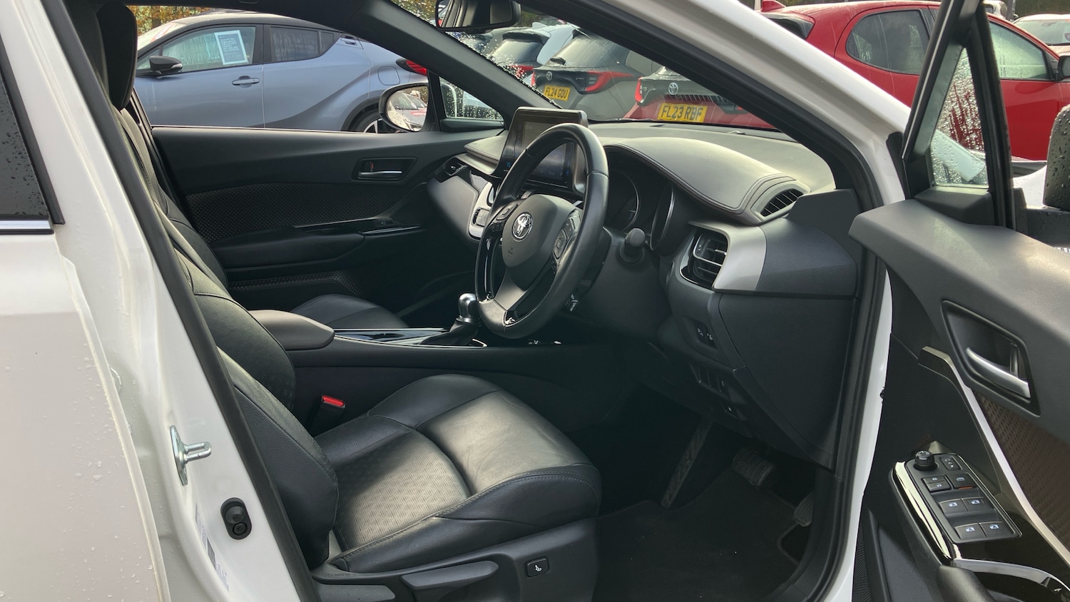 Used Toyota C-HR 2019 for sale - 76531330: Photo 40