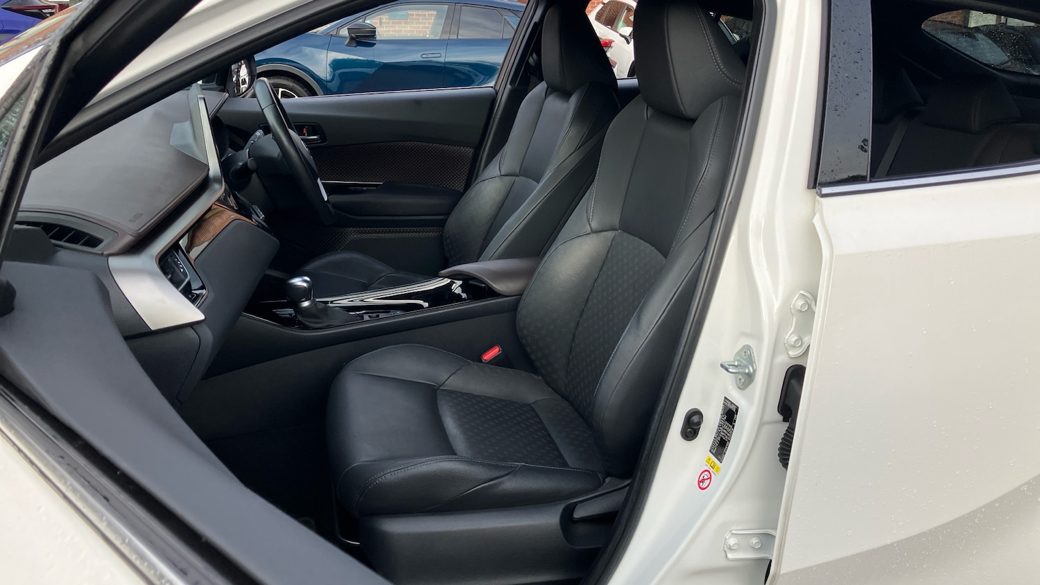 Used Toyota C-HR 2019 for sale - 76531330: Photo 43