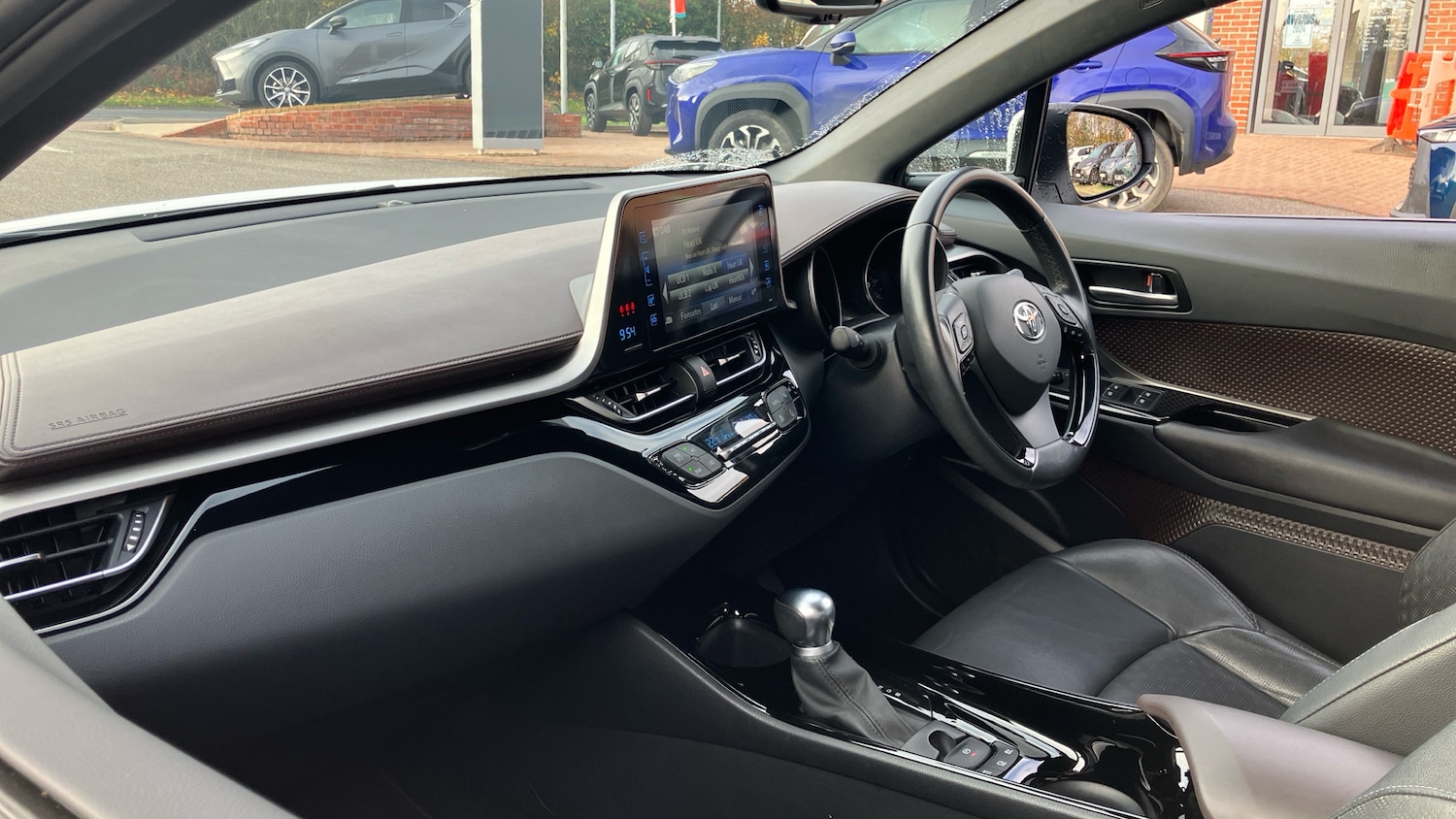 Used Toyota C-HR 2019 for sale - 76531330: Photo 44