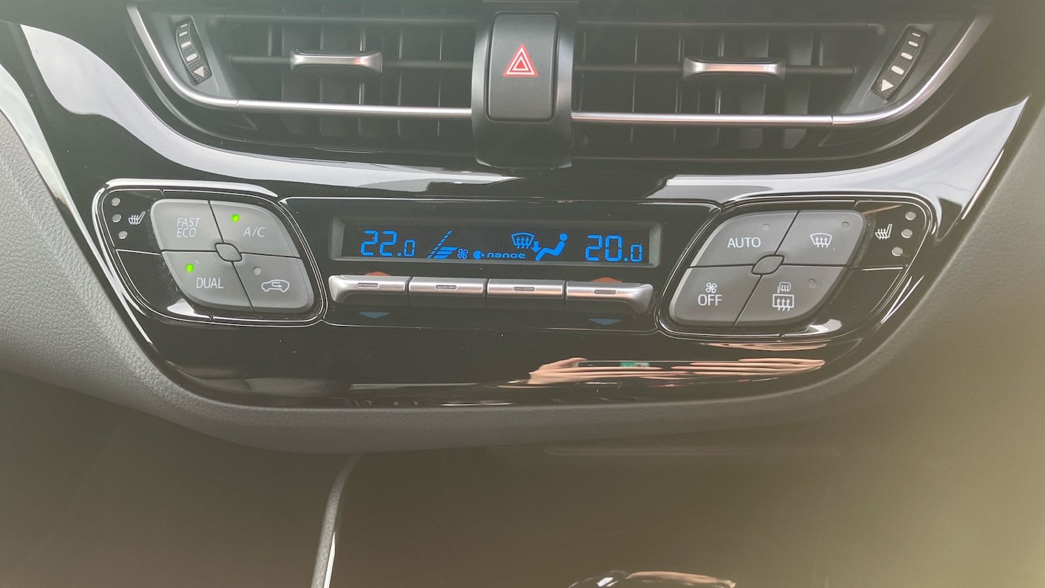 Used Toyota C-HR 2019 for sale - 76531330: Photo 50