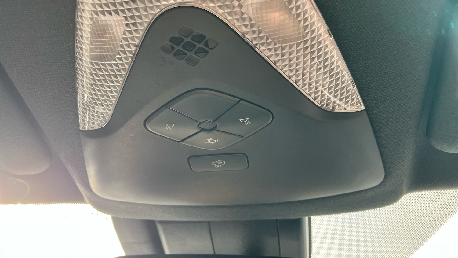 Used Toyota C-HR 2019 for sale - 76531330: Photo 54