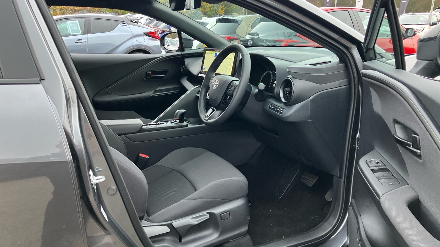 Used Toyota C-HR 2025 for sale - 77760497: Photo 11