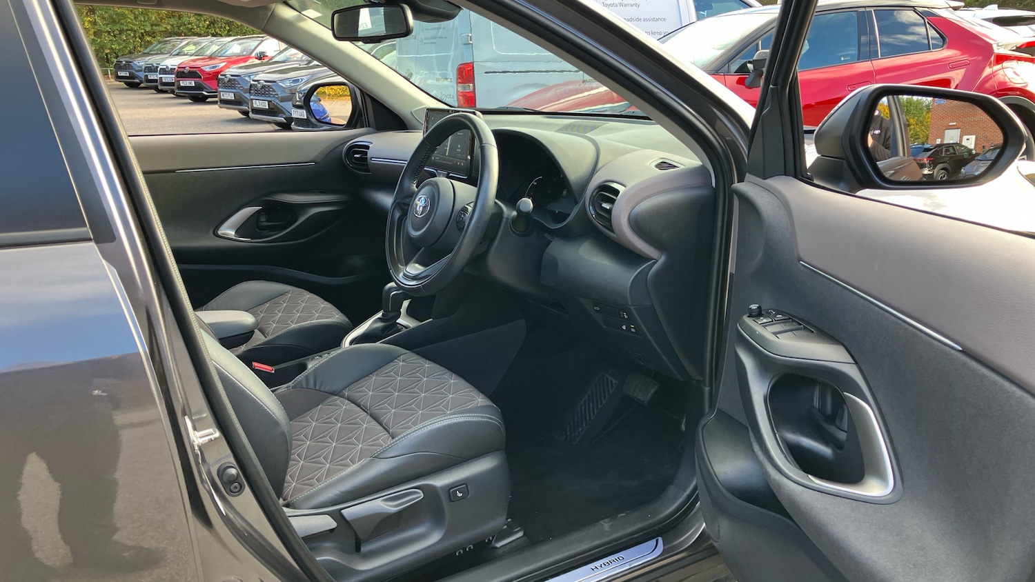 Used Toyota Yaris Cross 2022 for sale - 76682285: Photo 11