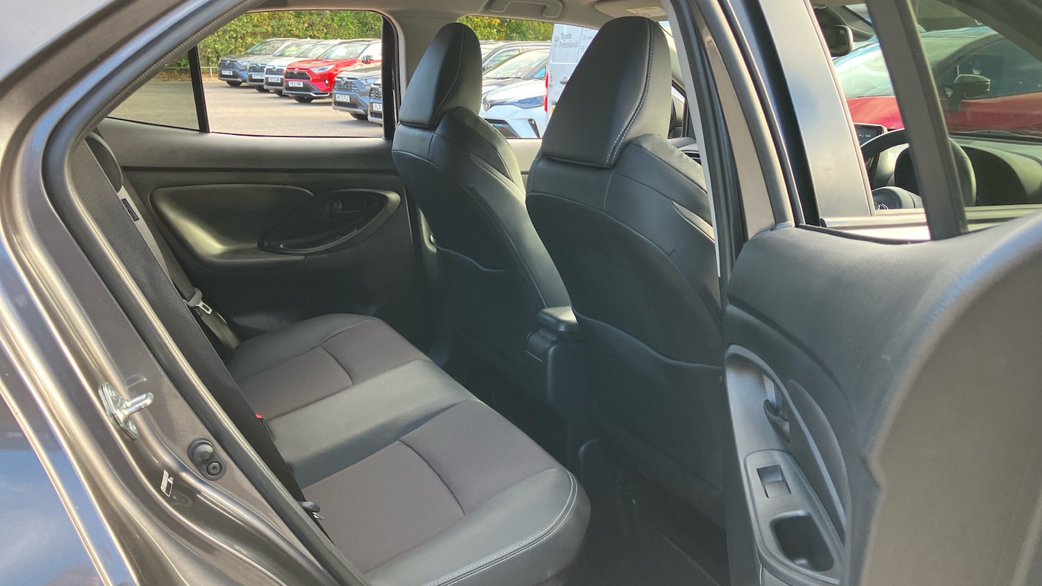 Used Toyota Yaris Cross 2022 for sale - 76682285: Photo 12