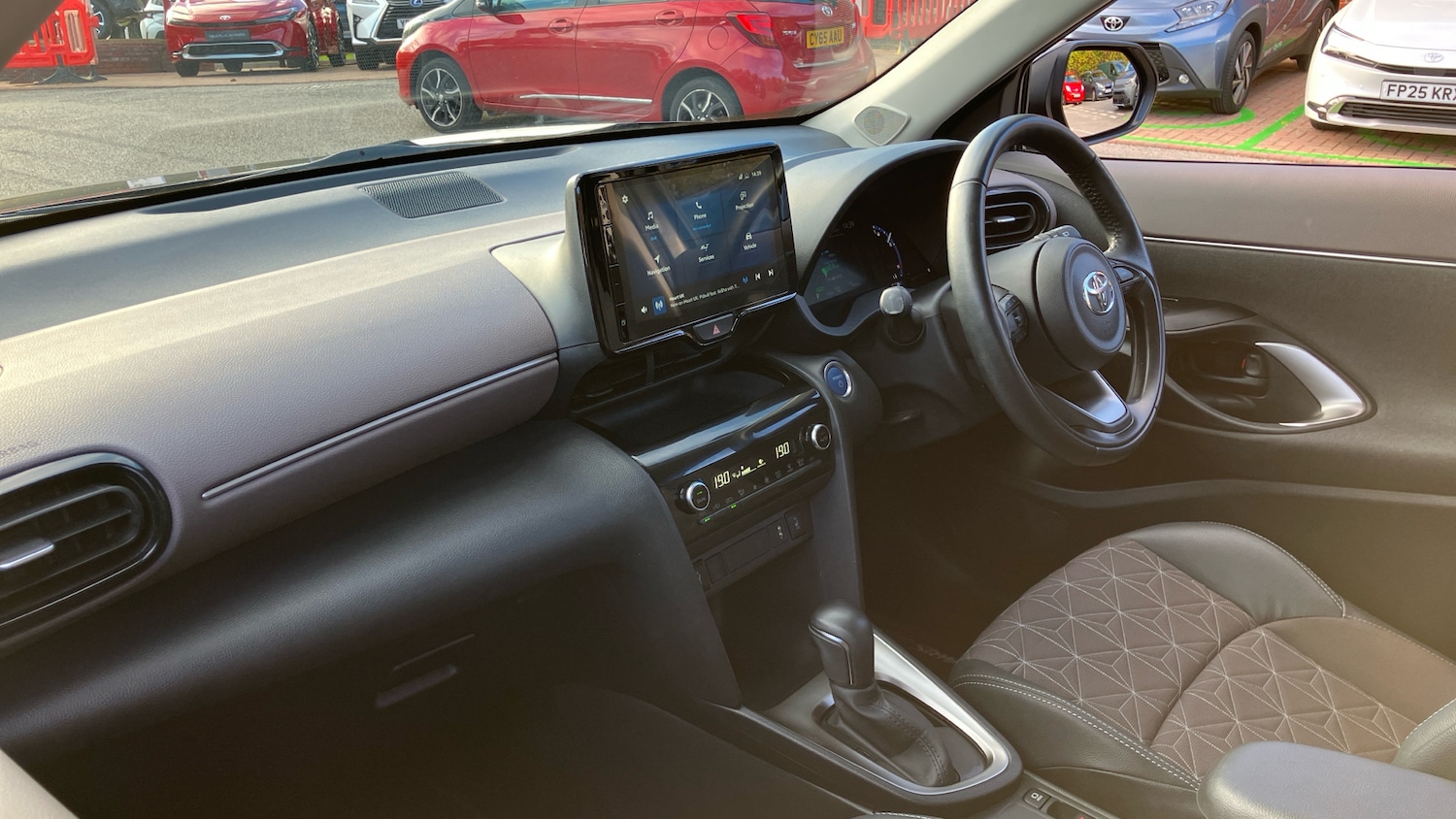 Used Toyota Yaris Cross 2022 for sale - 76682285: Photo 44