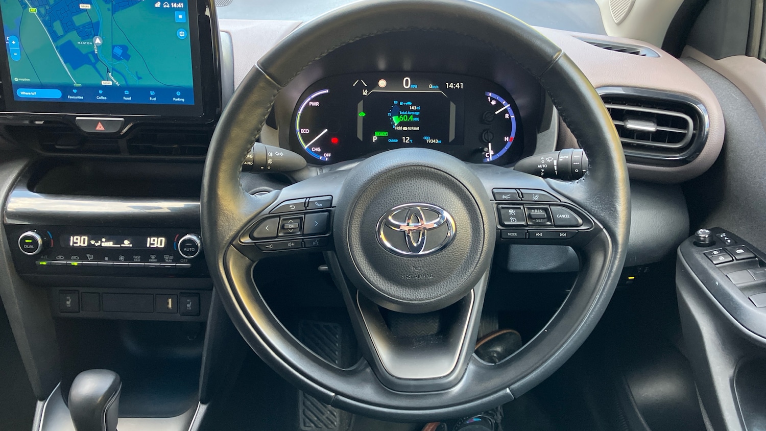 Used Toyota Yaris Cross 2022 for sale - 76682285: Photo 8