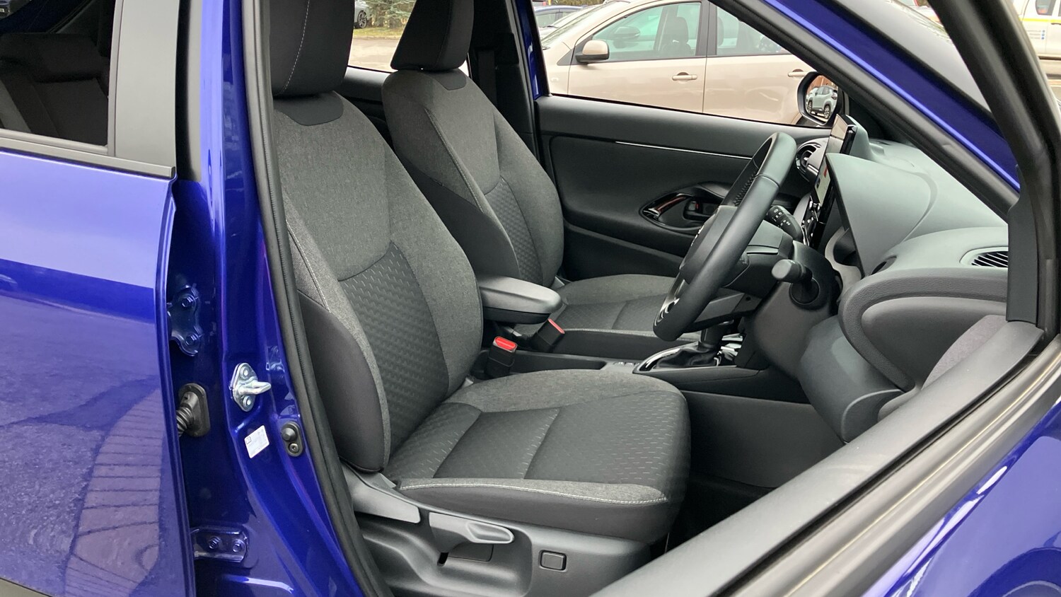 Used Toyota Yaris Cross 2025 for sale - 77493170: Photo 40