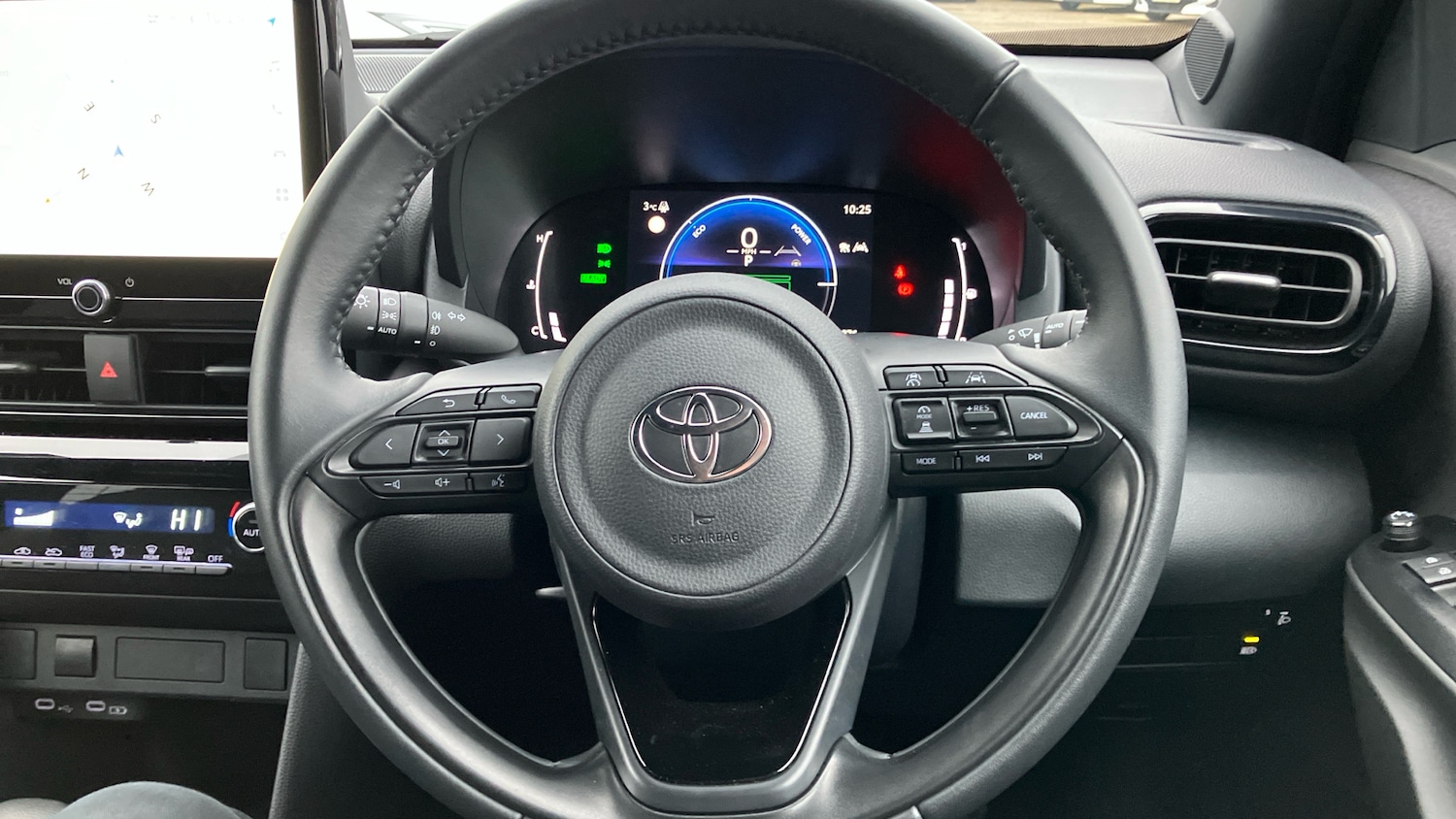 Used Toyota Yaris Cross 2025 for sale - 77516364: Photo 8