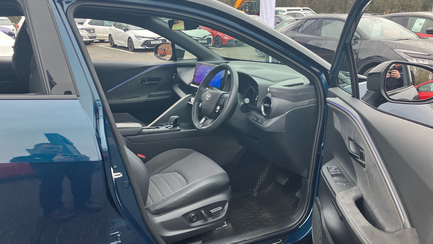 Used Toyota C-HR 2024 for sale - 77367476: Photo 11