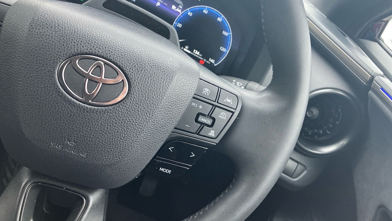 Used Toyota C-HR 2024 for sale - 77367476: Photo 45